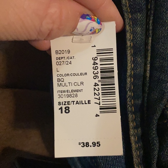 2 pairs Children’s Place bootcut jeans 1-NWT 1-NWOT - Picture 3 of 4